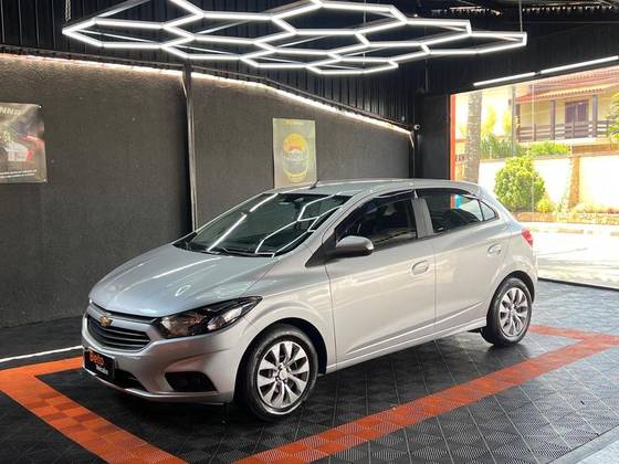 CHEVROLET ONIX 1.4 MPFI LT 8V FLEX 4P AUTOMÁTICO CHEVROLET ONIX 1.4 MPFI LT 8V FLEX 4P AUTOMÁTICO